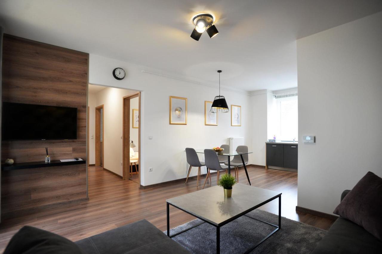 One Luxury Suites Eger Exterior photo